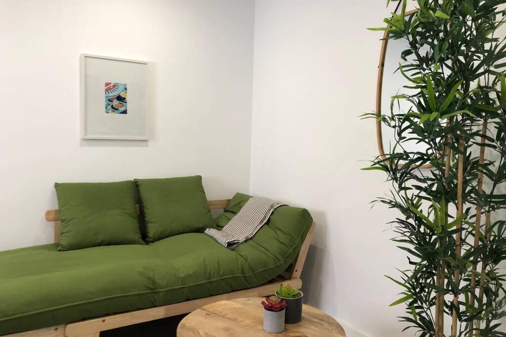 M3 Terrace. Cool Apartment 15 Min Center By Metro Esplugues de Llobregat Exterior foto