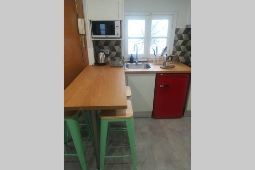 M3 Terrace. Cool Apartment 15 Min Center By Metro Esplugues de Llobregat Exterior foto